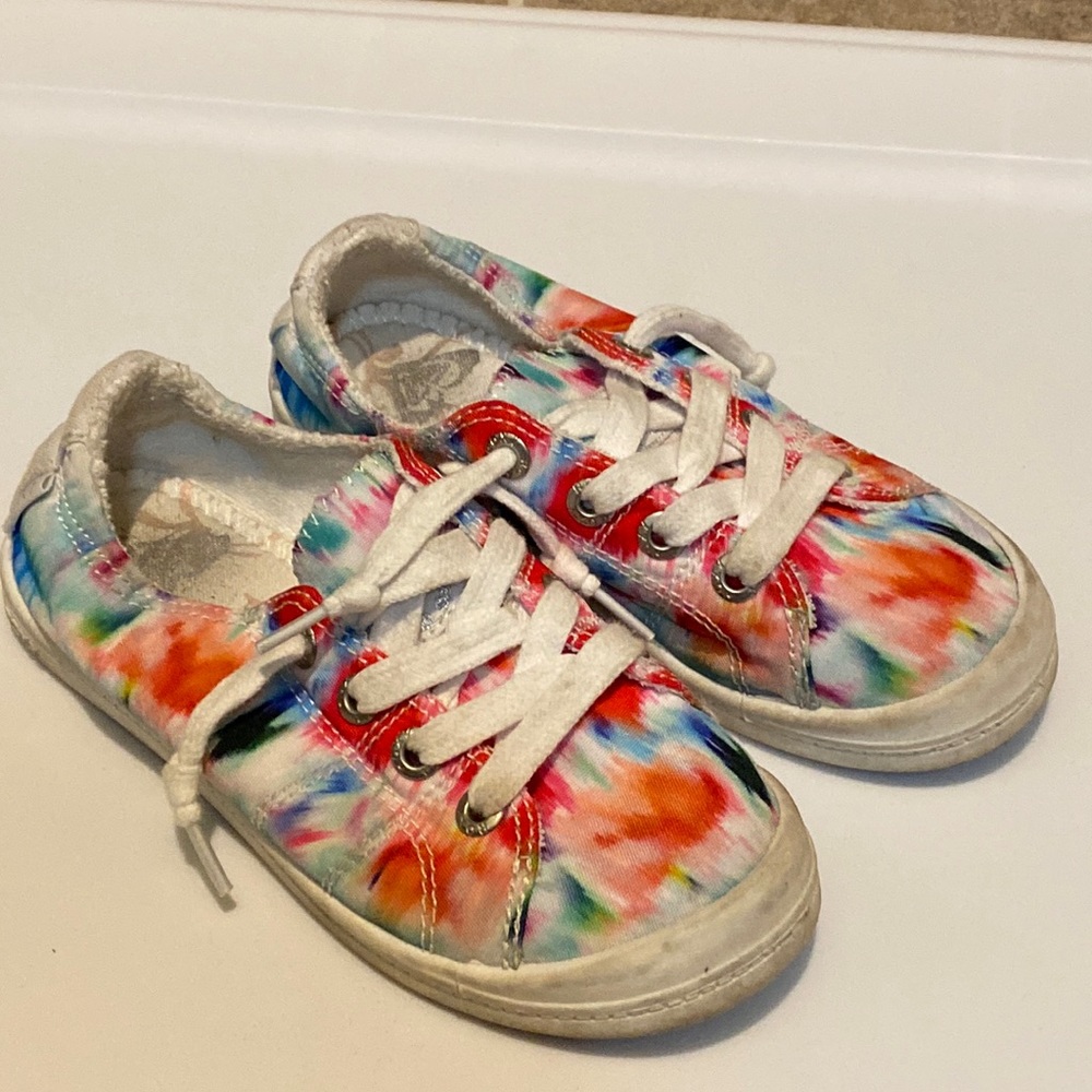 Roxy tie dye sneakers size 12